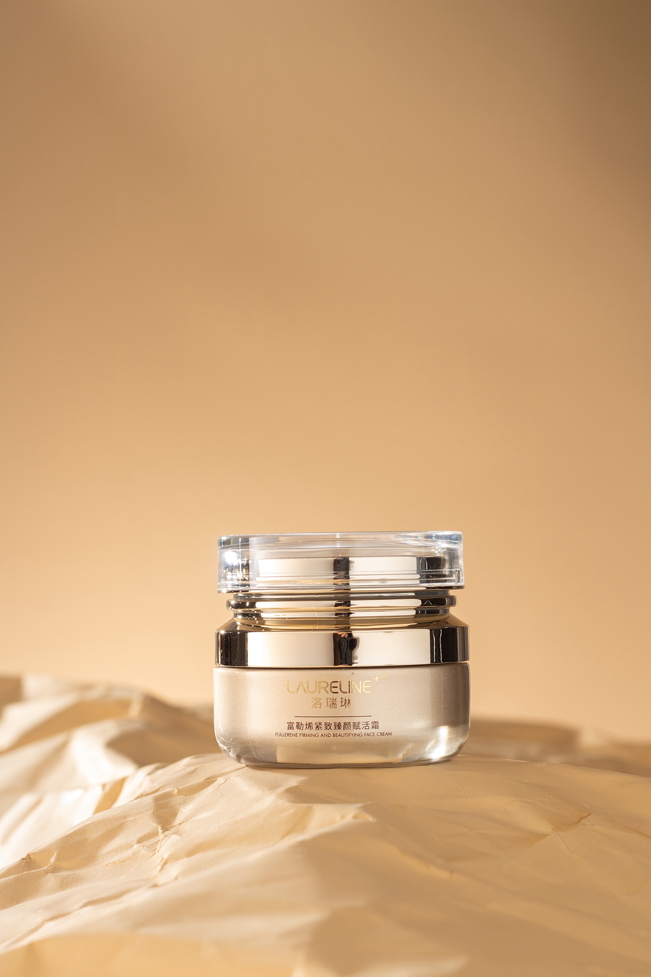 光影与色彩的艺术 化妆品拍摄全攻略